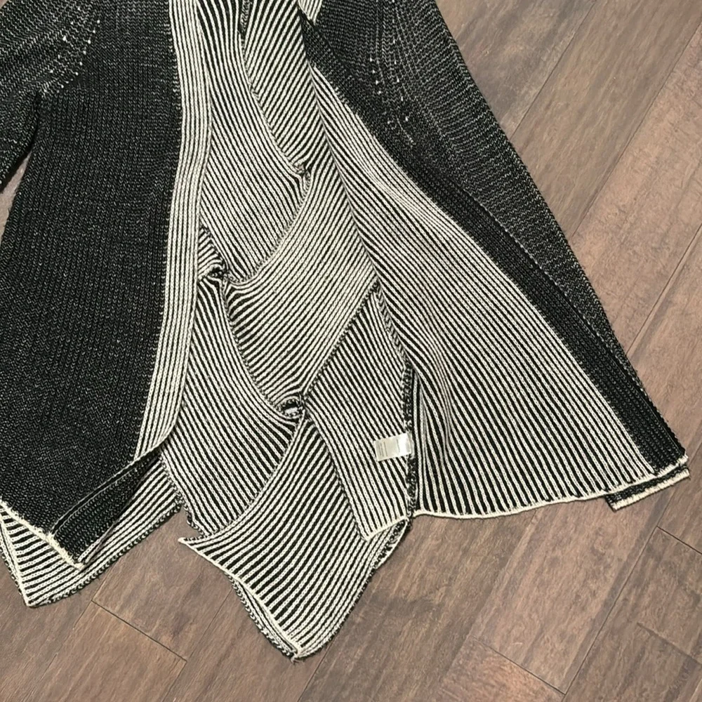 ❤️BKE❤️Flyaway Open Weave Cardigan Sweater - Black, Gray - Picture 3 of 7